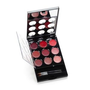 Collagen boost lipstick compact